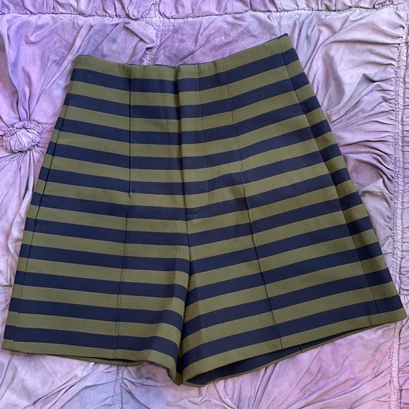 Zara Pants - Zara striped high waist rise pocket shorts